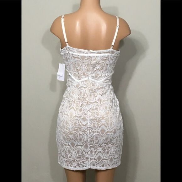 New. GUESS lace dress. NWT - Picture 6 of 8